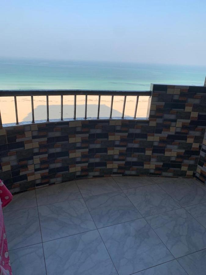 Family With Panoramic Sea View 2